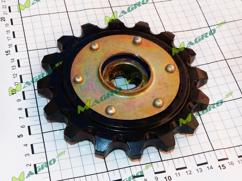 Звездочка ведомая пластиковая в сборе 1.321.457 (КПС-4-0510060), аналог, Венгрия