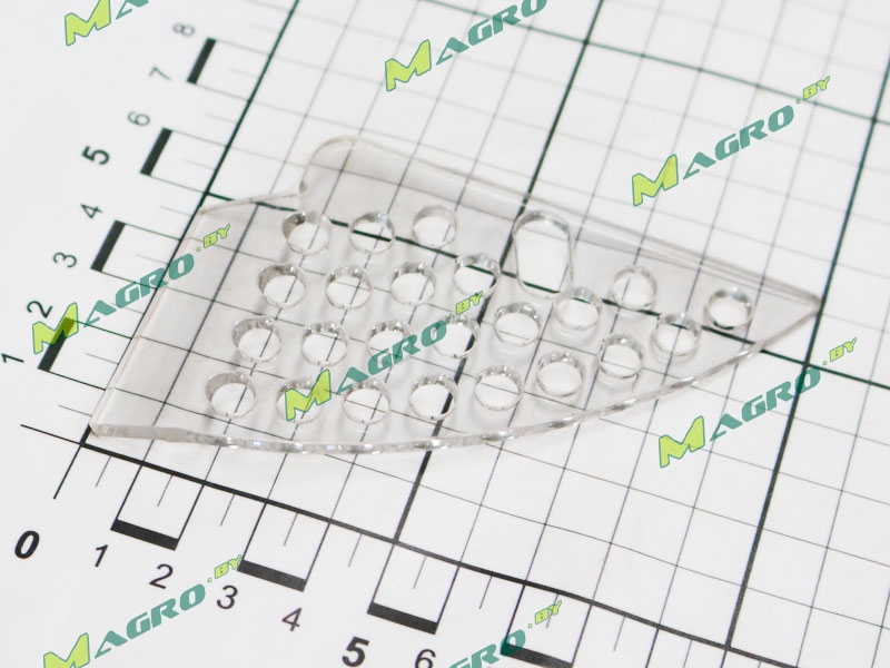 Окошко смотровое с отверстиями 10034137, PRV, Беларусь