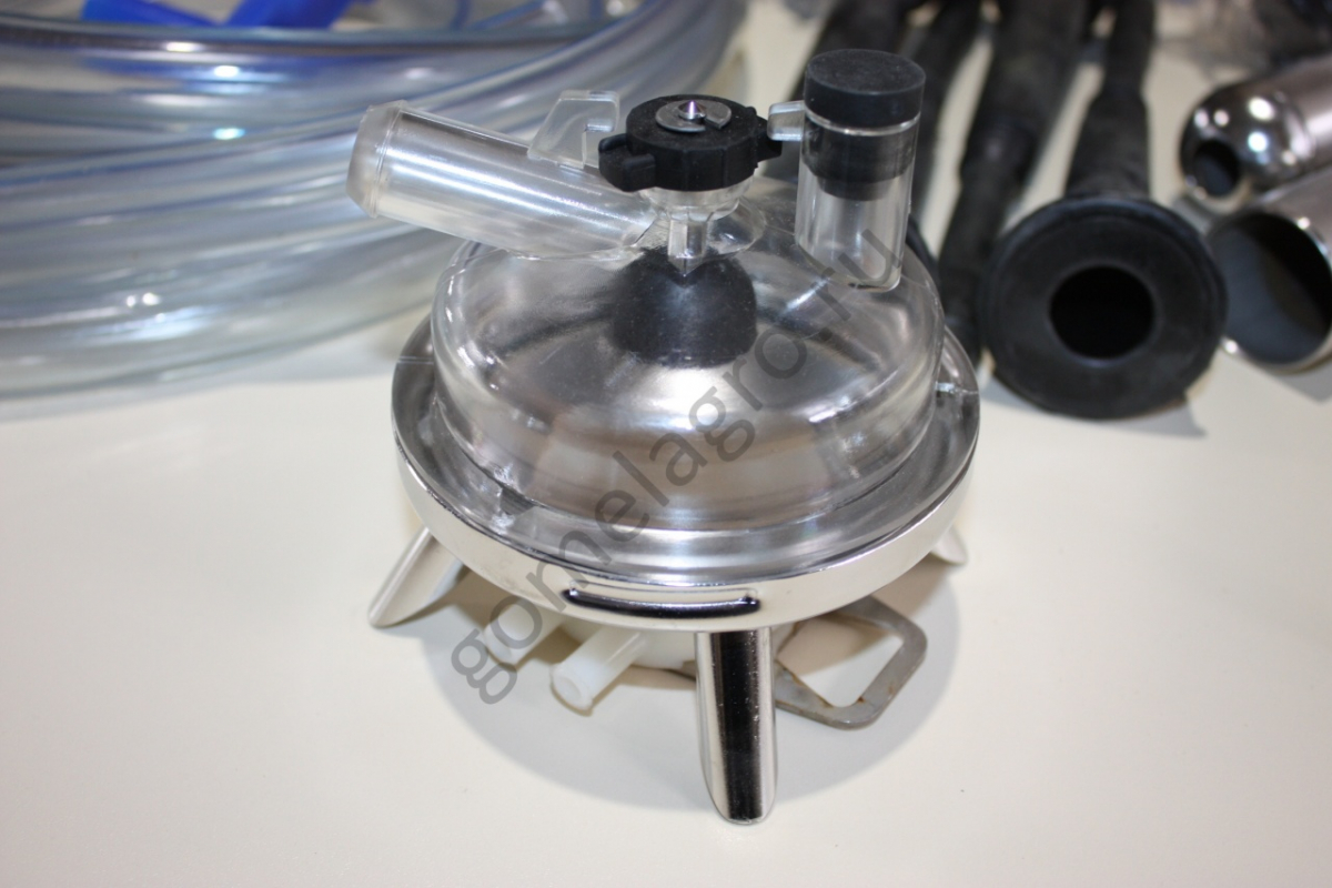 Аппарат доильный АДС 25.00.000 с коллектором АДС 11Б.01.000-01