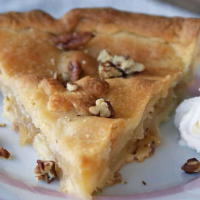 Яблочный пирог с орехами пекан