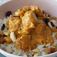 Пряная курица в молоке