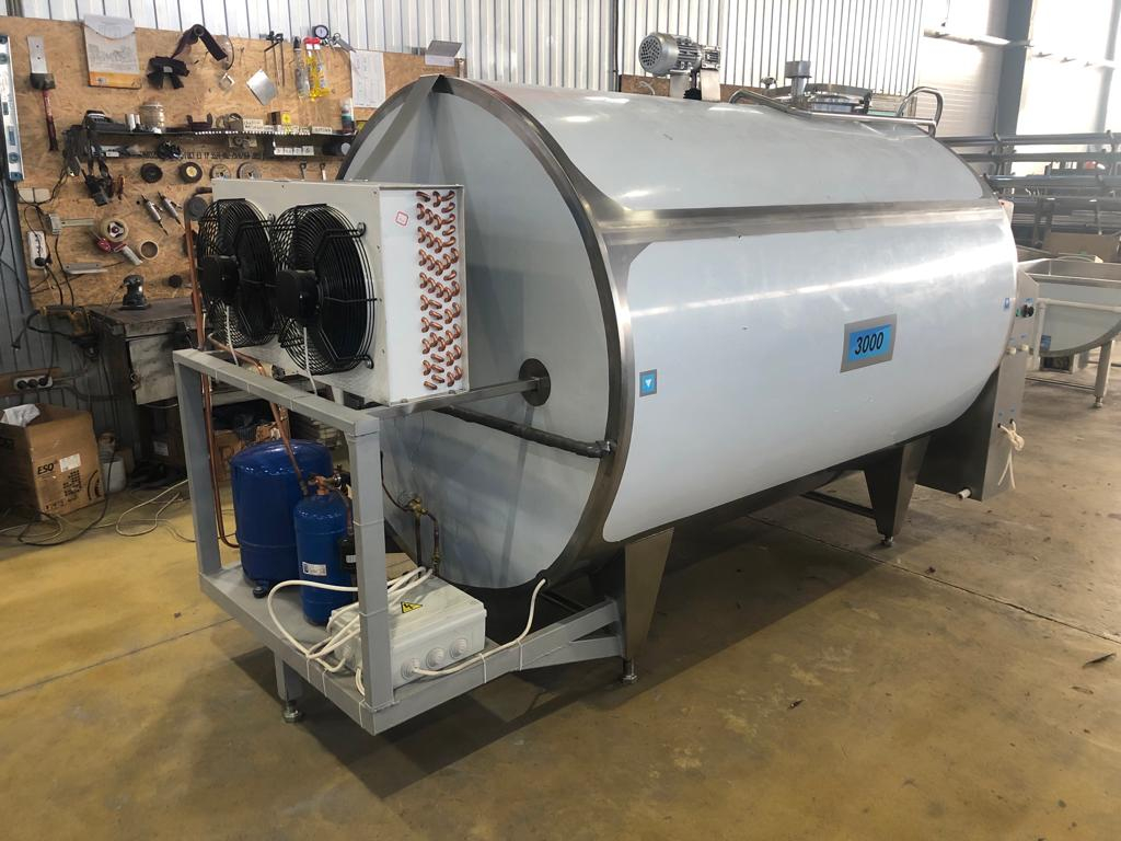 Охладитель молока закрытого типа ОМЗТ 3000