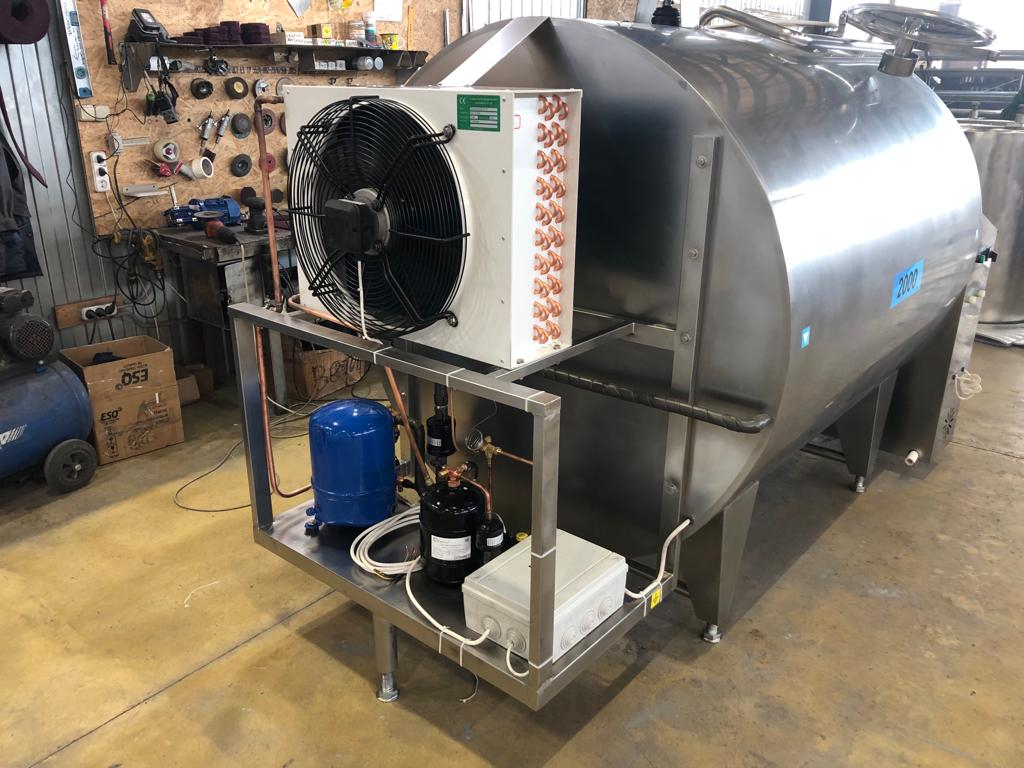 Охладитель молока закрытого типа ОМЗТ 2000