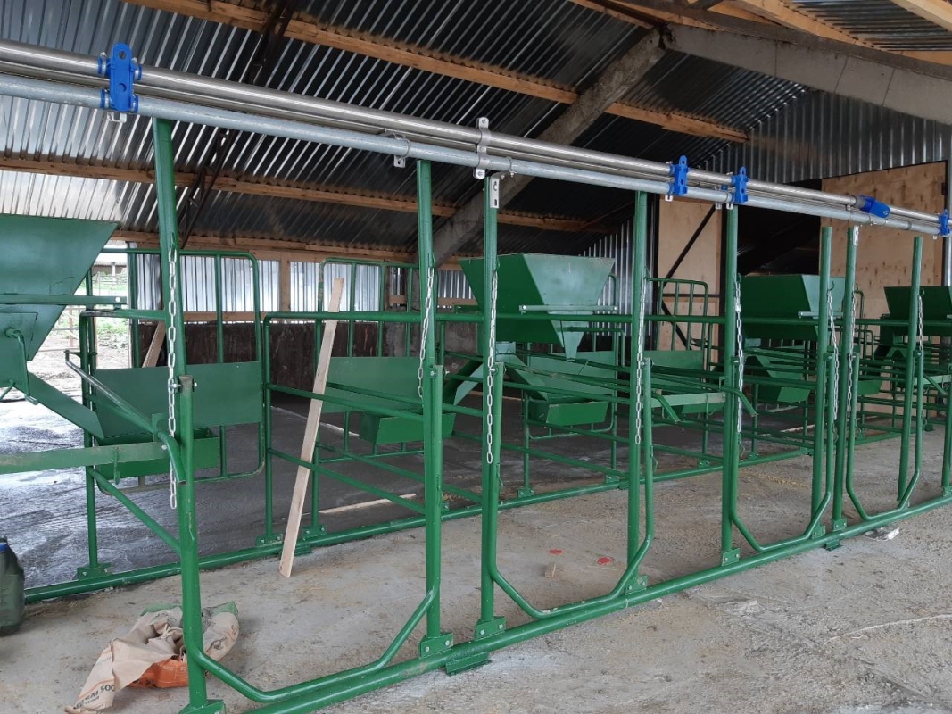 Каркас летнего лагеря (окрашенный) с бункером